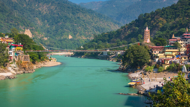 Discover Rishikesh: Your Ultimate Travel Guide to India’s Yoga Capital in 2024